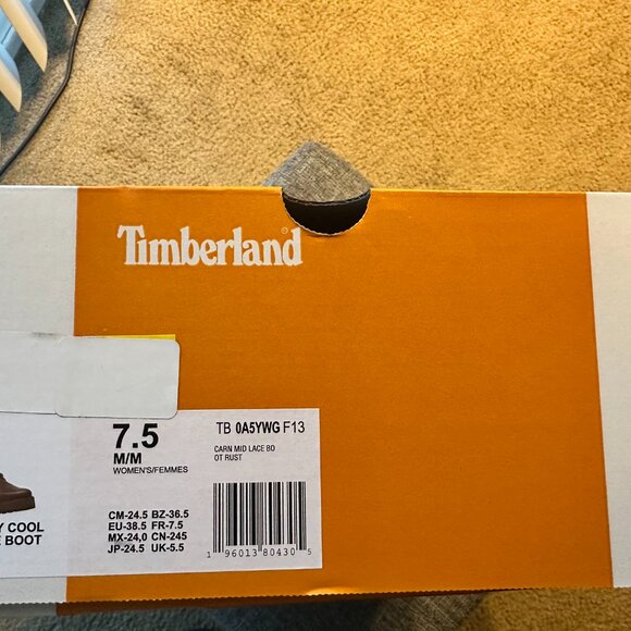 Carnaby cool 6-inch boot - Picture 2 of 6